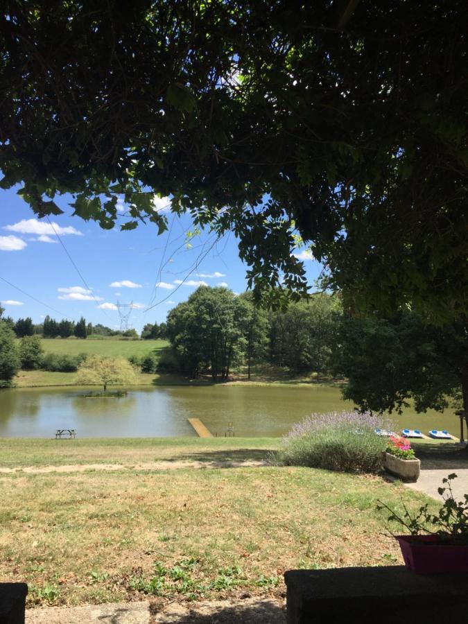 Camping Les Petites Minaudieres Coussay-les-Bois Exterior foto