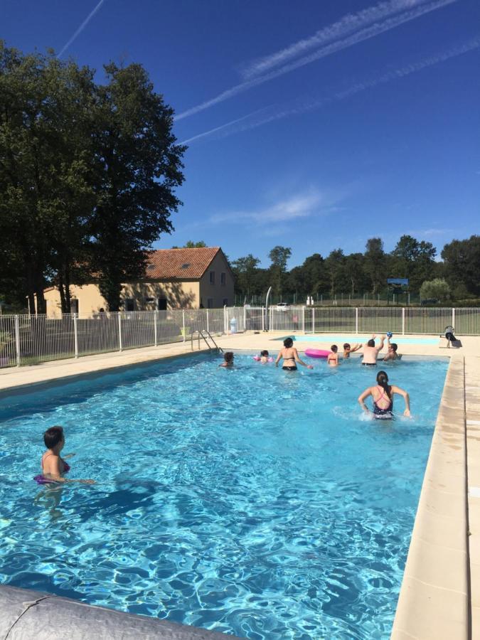 Camping Les Petites Minaudieres Coussay-les-Bois Exterior foto