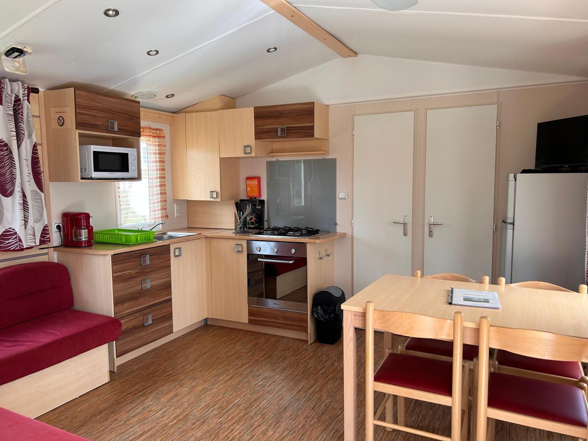 Camping Les Petites Minaudieres Coussay-les-Bois Habitación foto