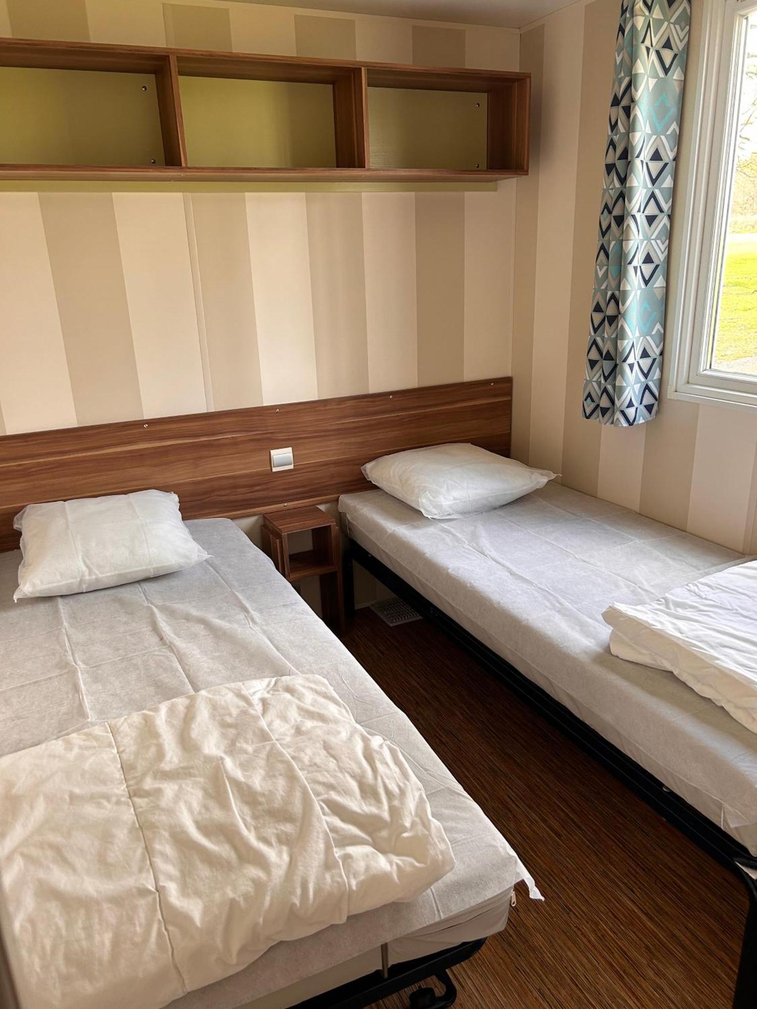 Camping Les Petites Minaudieres Coussay-les-Bois Habitación foto