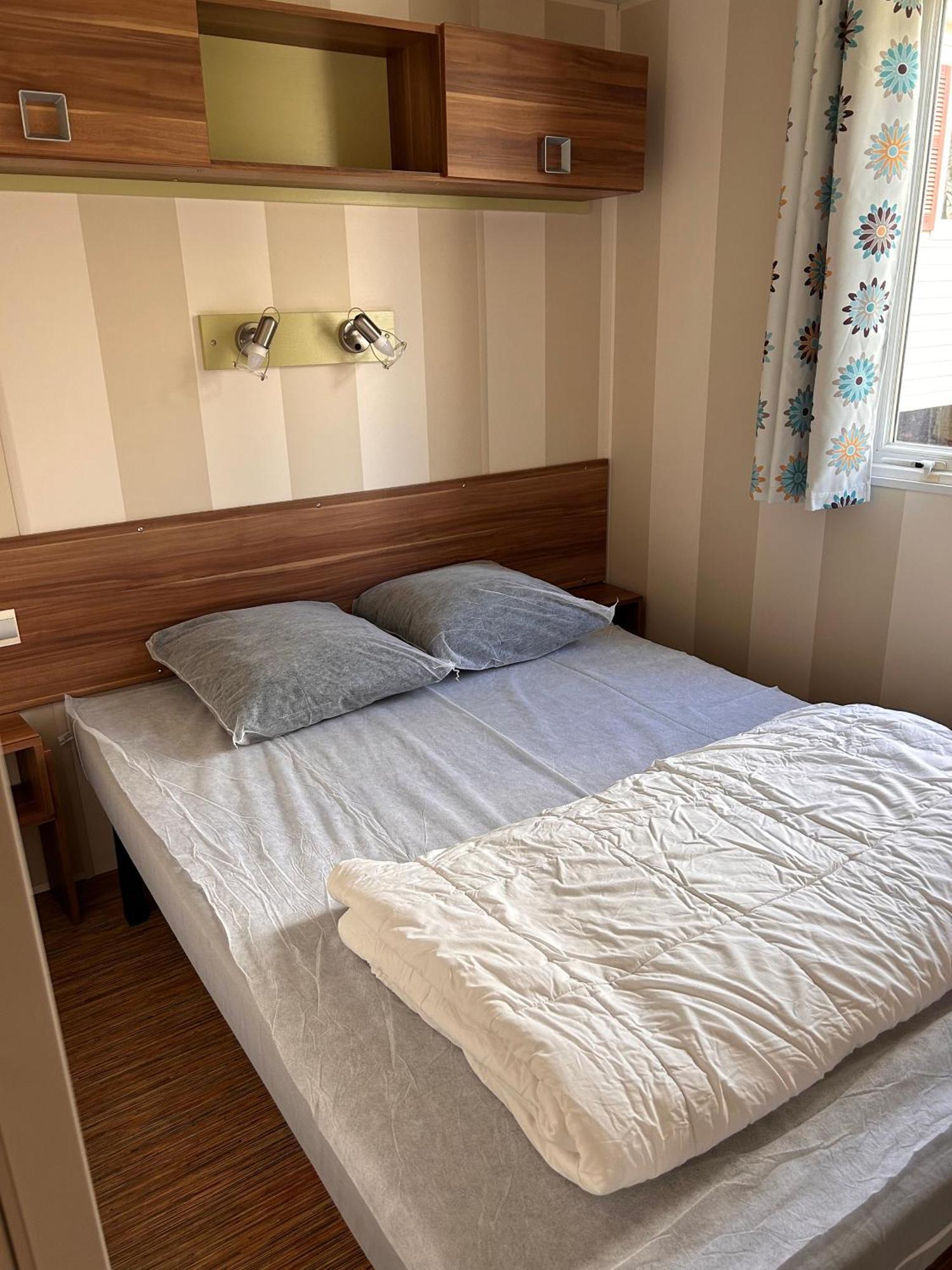 Camping Les Petites Minaudieres Coussay-les-Bois Habitación foto