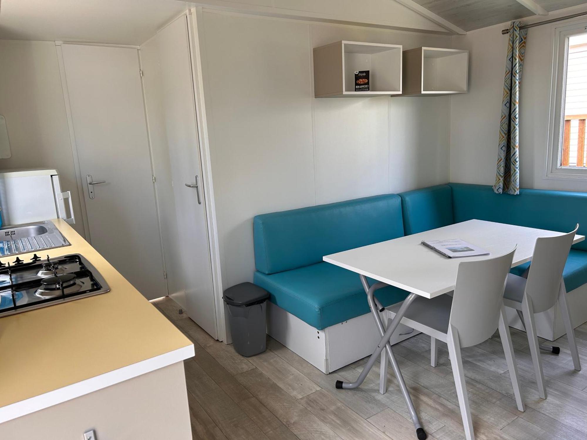 Camping Les Petites Minaudieres Coussay-les-Bois Habitación foto