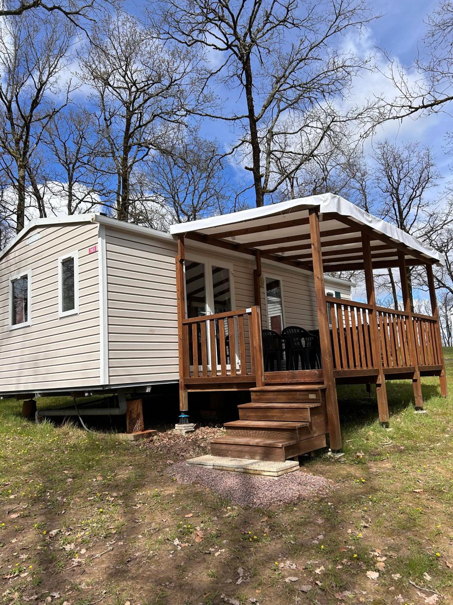 Camping Les Petites Minaudieres Coussay-les-Bois Habitación foto